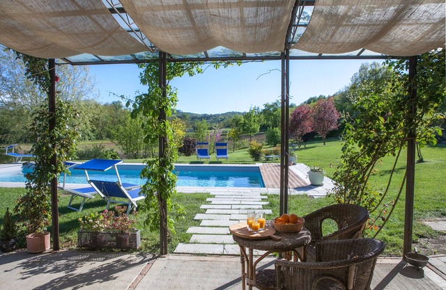 Swimming pool villa with private chef on request