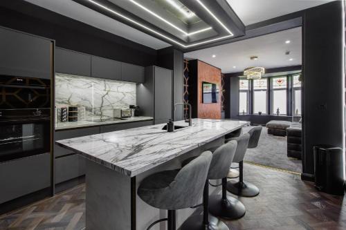 Swish Luxury Holiday Apartments 2
