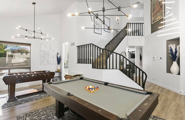SWSS - Family/Game Room: Kierland Stylish 8 beds Retreat, Heated Pool, Hot Tub, Fire-pit