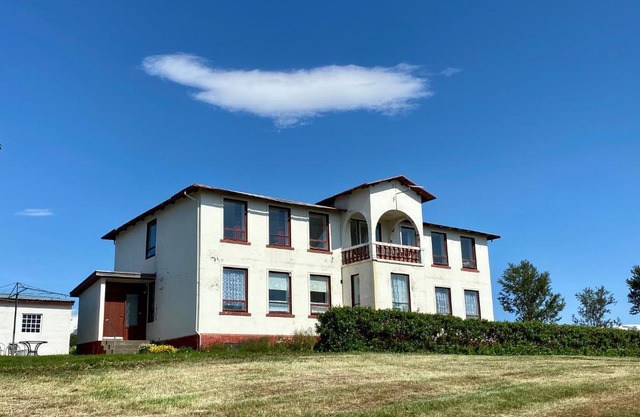 Syðstibær Guesthouse