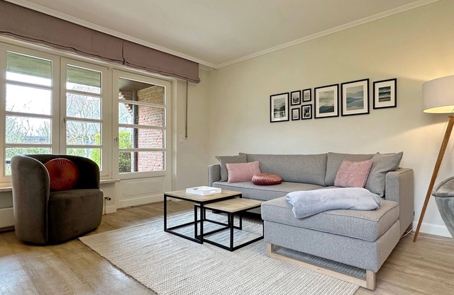Symphony, apartment 4