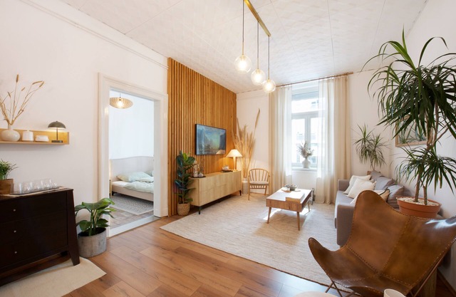 Symphony Apartment Free parking & Airport Taxi
