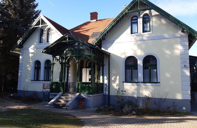 Szalay Villa