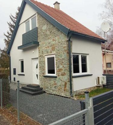 Szarkaláb Apartman