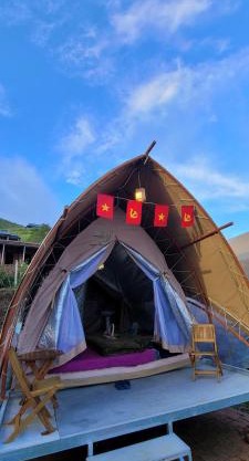 Tà Xùa Glamping