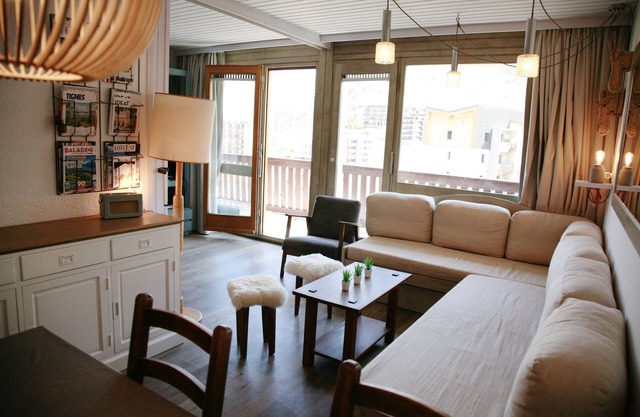 T2 bis renovated and bright, WIFI (fiber) 4-5 pers, 63m2 large balcony, le Lac