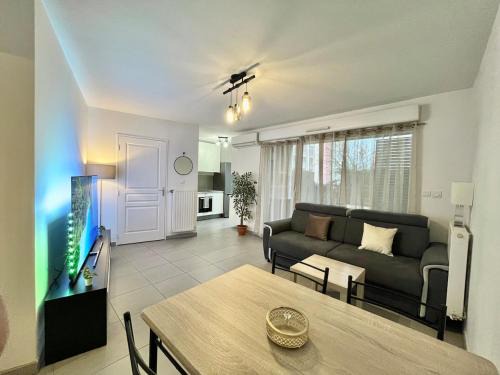 T2 cosy avec parking - Goupama Stadium LDLC Arena