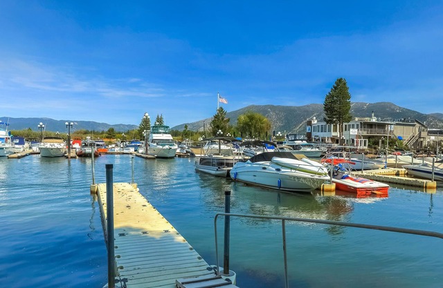 Tahoe Keys Tranquility - Ski Lease | Extended stay | 30+ Days!