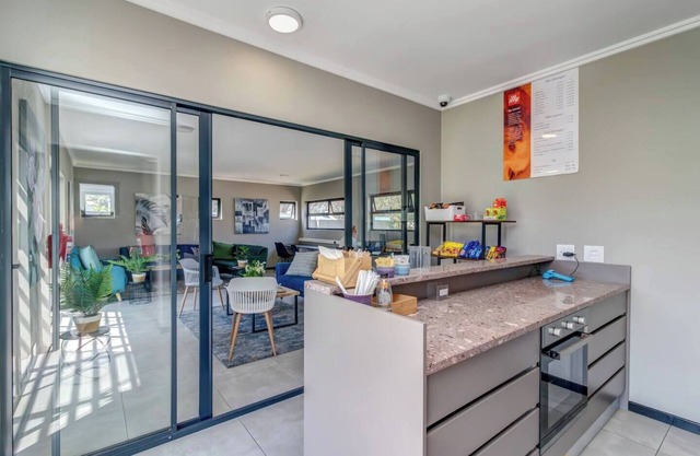 Tali La in - 2Bed - 2Bath Fourways-Sandtonnn