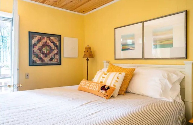 Tanglewood Farm B&B - Tally Ho Suite 1 BR/1BA Private Apartment on Horse Farm