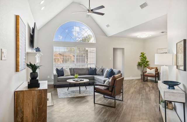 TCH - Spacious 4bd/2.5ba in Plano with Workspace