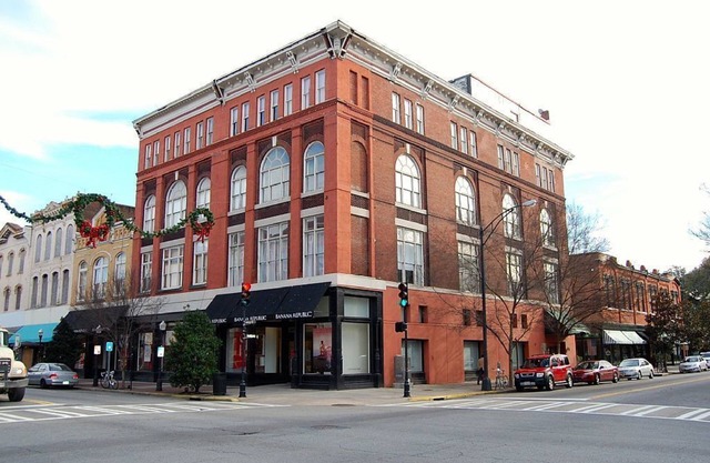Telfair Loft 211: Parking Cost Covered Downtown