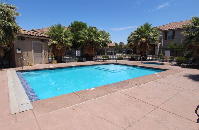 Tessoro | Temporary Housing 3 Br 3.5 Ba with Pool Access 2 Car Garage