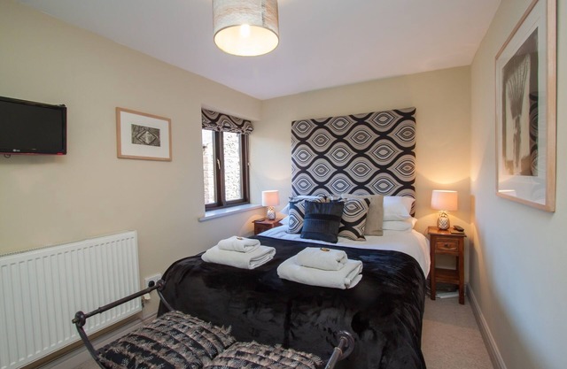 Tethera at Coal Yeat - luxurious and pet friendly and close to Coniston