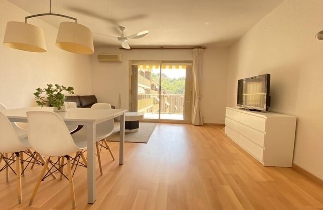 th156 Townhouse in Tarragona · 4 bedrooms · 5 beds · 2 baths