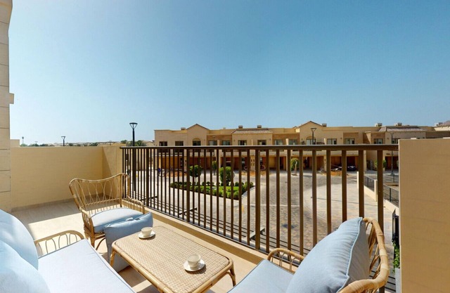 TH40 Elegant - Three Bed Villa in Jumeirah Golf Estate