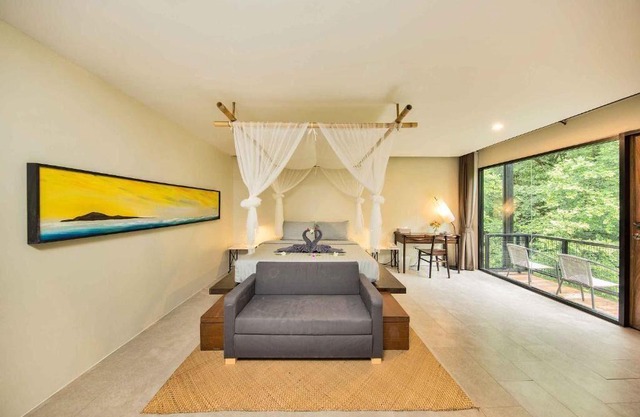 Thai traditional style villa The Myth by Srilanta