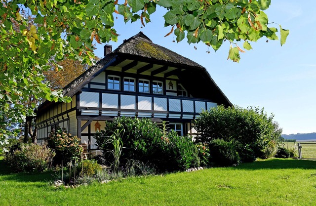 Thatched-roof villa on Wiesengrund - ground floor garden apartment