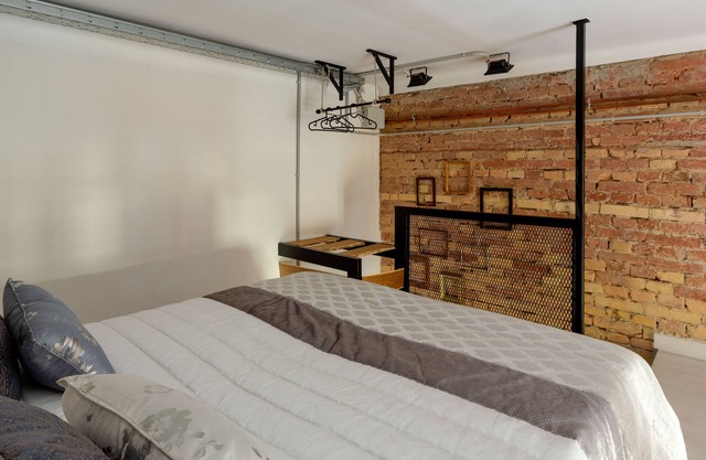 The Address Downtown - Large apartment in the city centre.