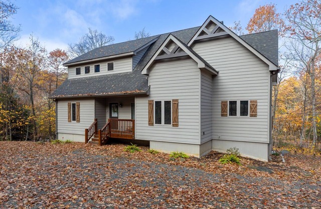 The Bear's Den at Wintergreen- 6 Bedroom