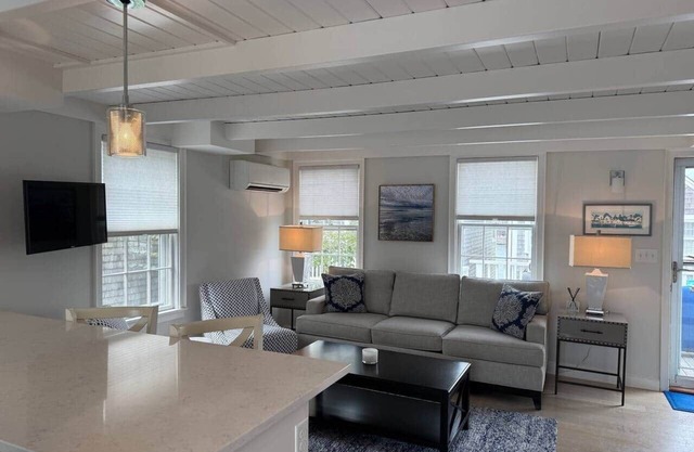 The best location Downtown Nantucket Condo minutes from Ferries.