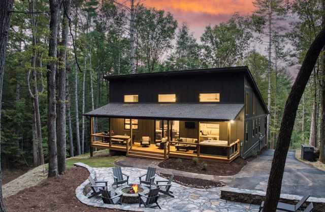 The Black Still - Hot tub-Private-Modern-Fire Pit
