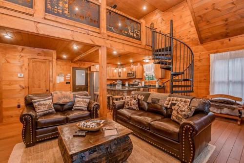 The Buckhorn by Stony Brook Cabins