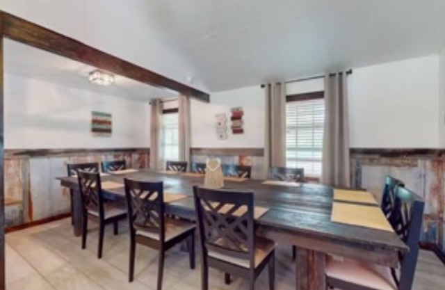 The Center: Marvelous 5-bedroom house for wellness and peace.