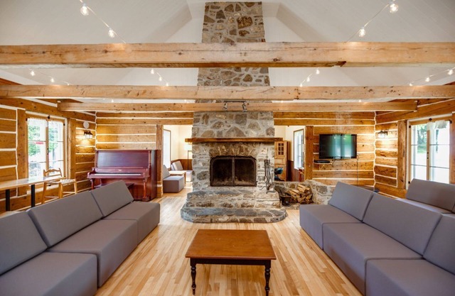 The Chapel - 9 bedrooms for 41 people