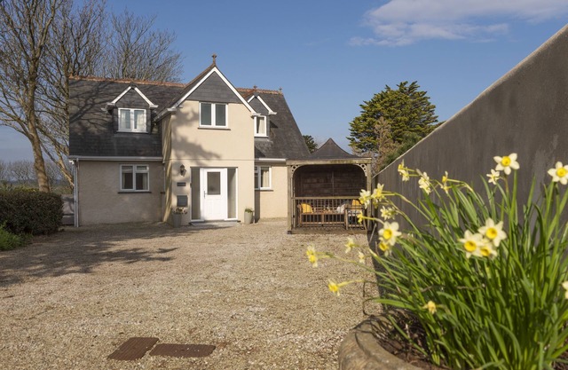 The Coach House, a charming and spacious house in tranquil hamlet of Trelights