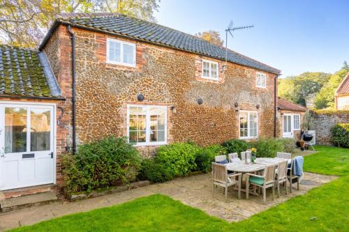 The Coach House R