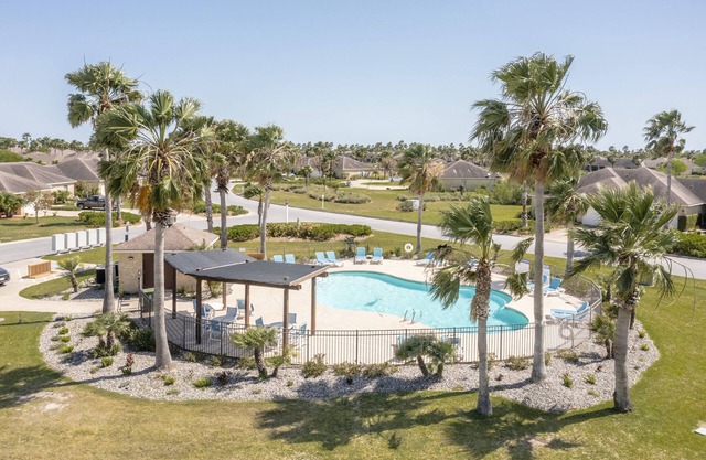 The Comfy Villa - 5 AC