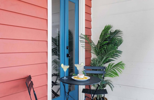 The Copper | 1 Block to King, Bright + Modern
