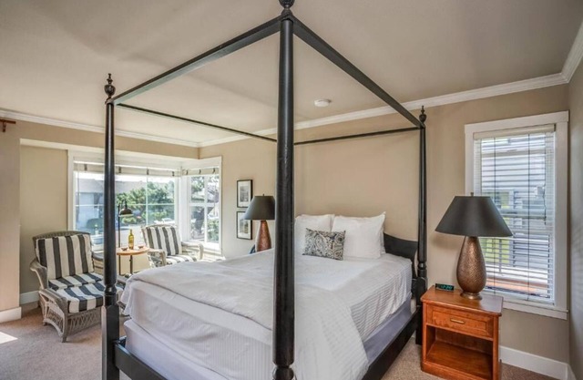 The Courtyard - Oceanview King Room at Cannon Beach Hotel Collection!