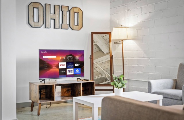 The Cozy Comfy Spacious Loft, Wi-Fi, Parking, Cafe