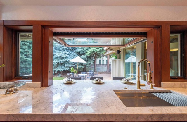 The Creekbend House | Waterfront + Steps to Baldy
