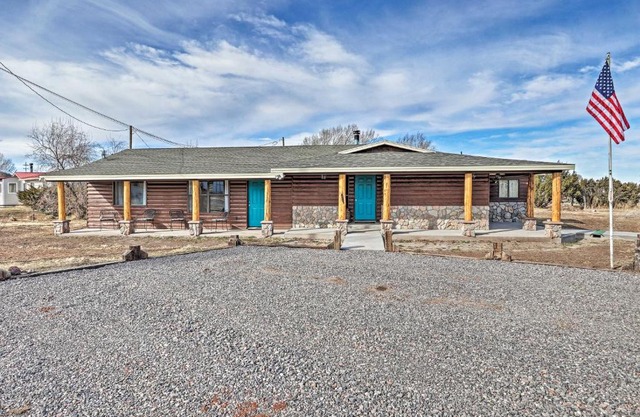 The Eagar House White Mountains Gem with Views!