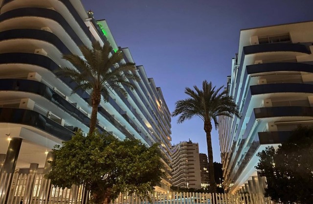 The Elegance, Villajoyosa; beautifully decorated, modern, spacious apartment.