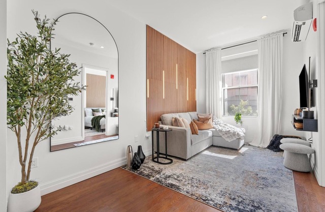 The Elm - Retreat Near Yale, Parking, Gym, Downtown, Wooster Sq & Union Station