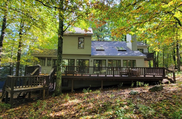The Fairway Chalet Wintergreen