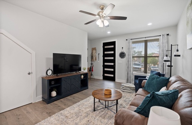 The Fairway Flat – Lake Life Meets Golf Life