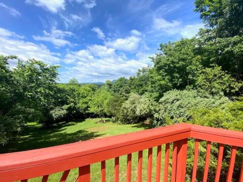 The Firefly Lodge at Shenandoah