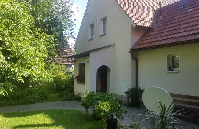 The forest is so close. Quiet cottage with large garden