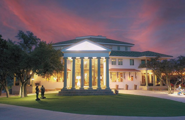 The Gatsby Mansion: A unique luxury estate. Perfect for events or family retreat