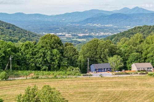 The Getaway Lodge in the Blue Ridge Mountains near Roanoke & Bedford