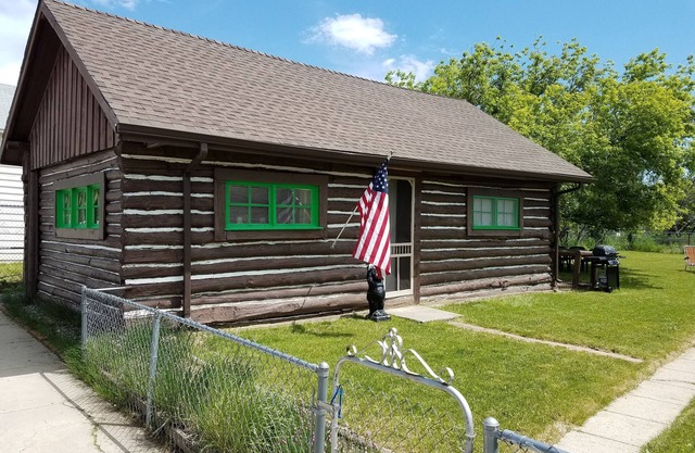 The Gibbons 1885 Cabin in Red Lodge, Montana