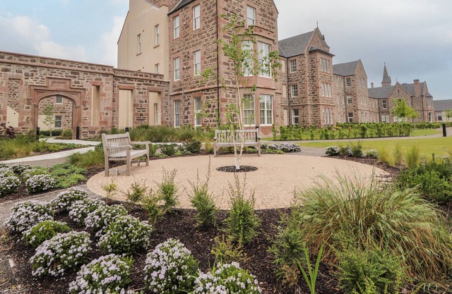 THE GREAT GLEN APARTMENT, with a garden in Inverness