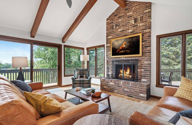 The Hideout: Luxe Birchwood Escape w/Hot Tub