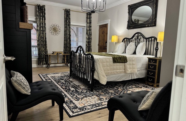 The Iron and Gold Retreat- Room #1 Private Suite
