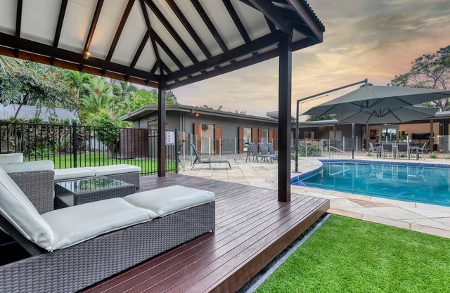 The Last Resort A Two Pool Luxury Villa
